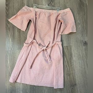 Summer Seersucker Preppy off the shoulder Dress with tie waist Size Small EUC